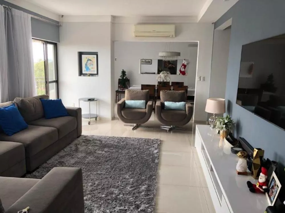 Apartamento à venda com 4 quartos, 180m² - Foto 1