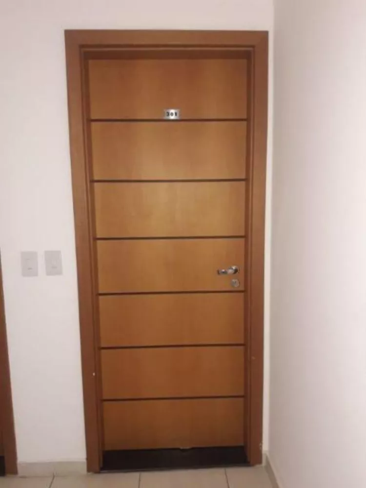 Apartamento à venda com 3 quartos, 64m² - Foto 2