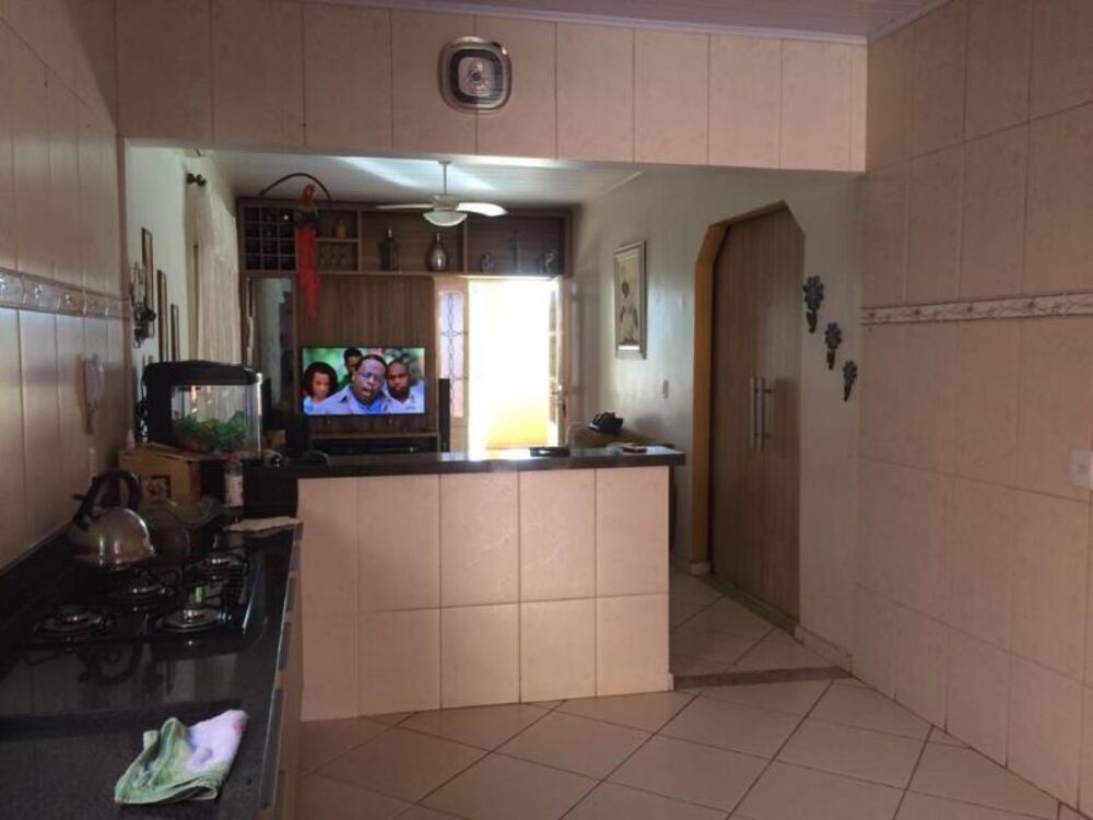 Casa à venda com 2 quartos, 160m² - Foto 11