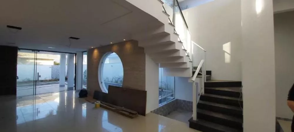 Casa de Condomínio à venda com 4 quartos, 334m² - Foto 5