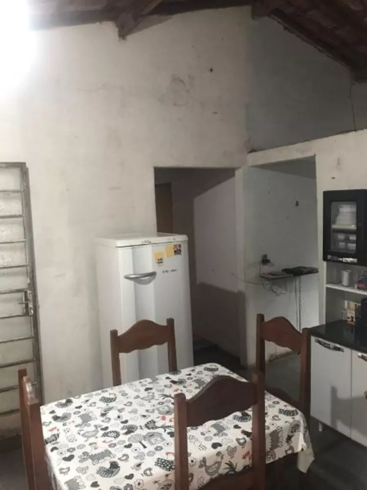 Casa à venda com 4 quartos, 131m² - Foto 5