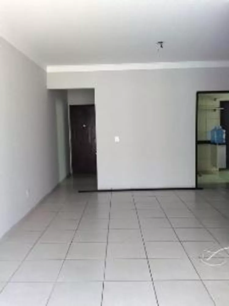 Apartamento à venda com 3 quartos, 105m² - Foto 4