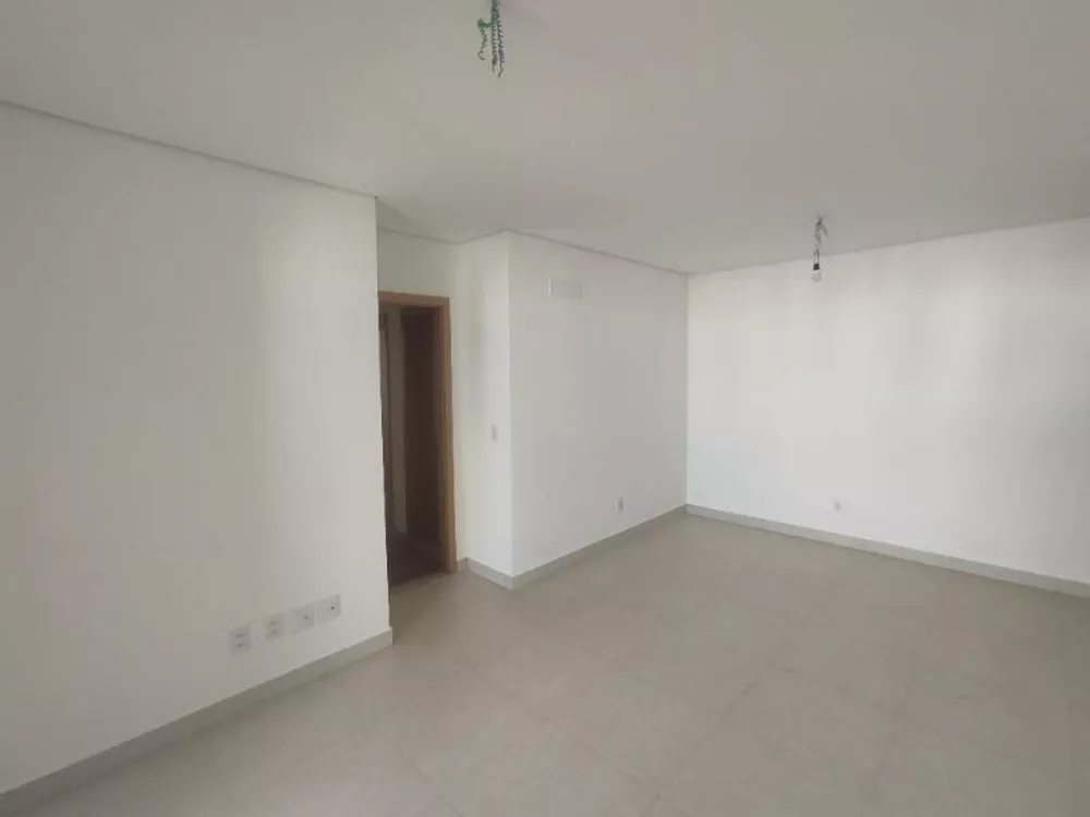 Apartamento à venda com 3 quartos, 95m² - Foto 3