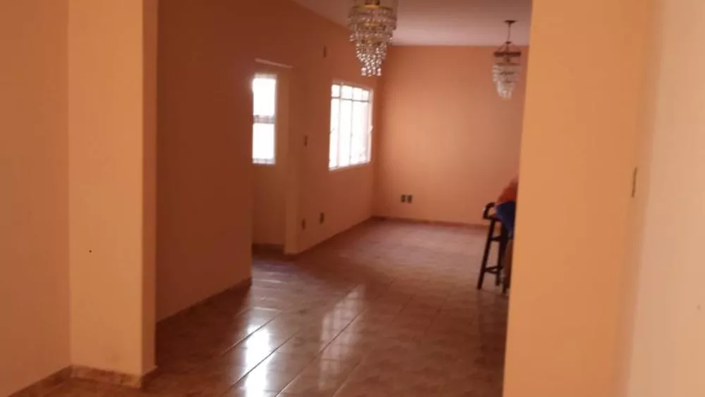 Casa à venda com 3 quartos - Foto 7