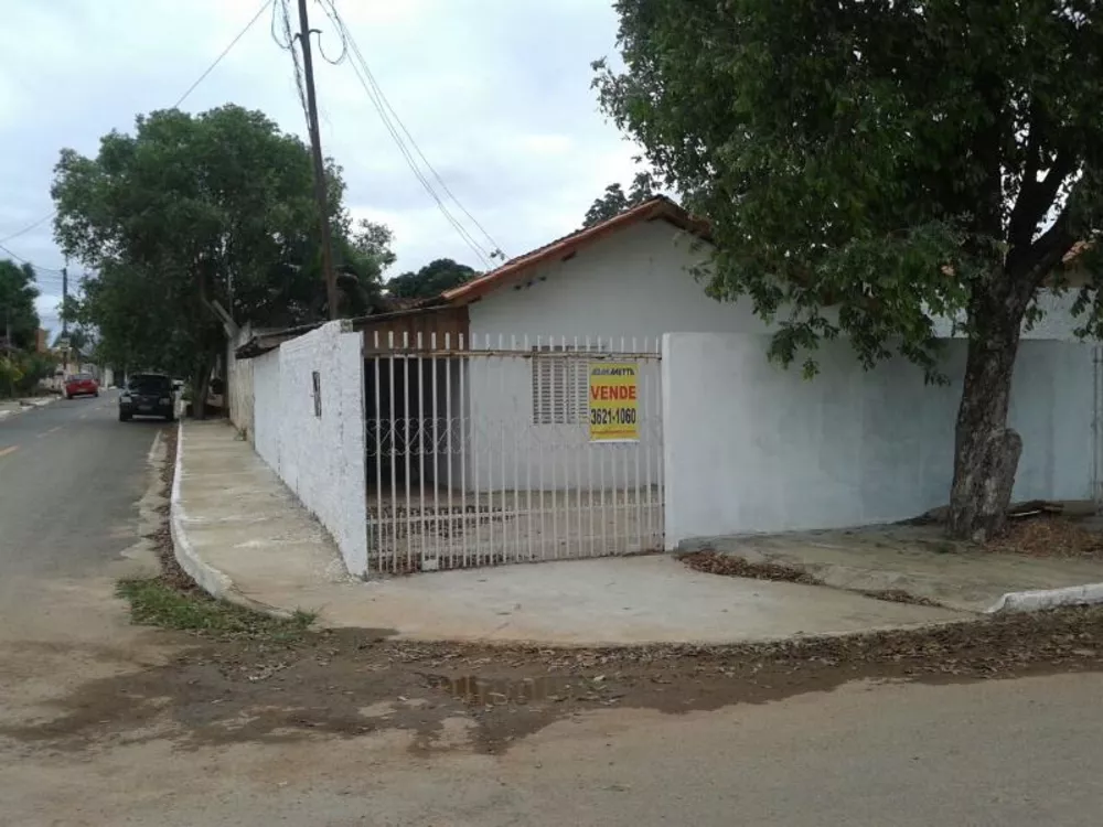 Casa à venda com 3 quartos, 95m² - Foto 1