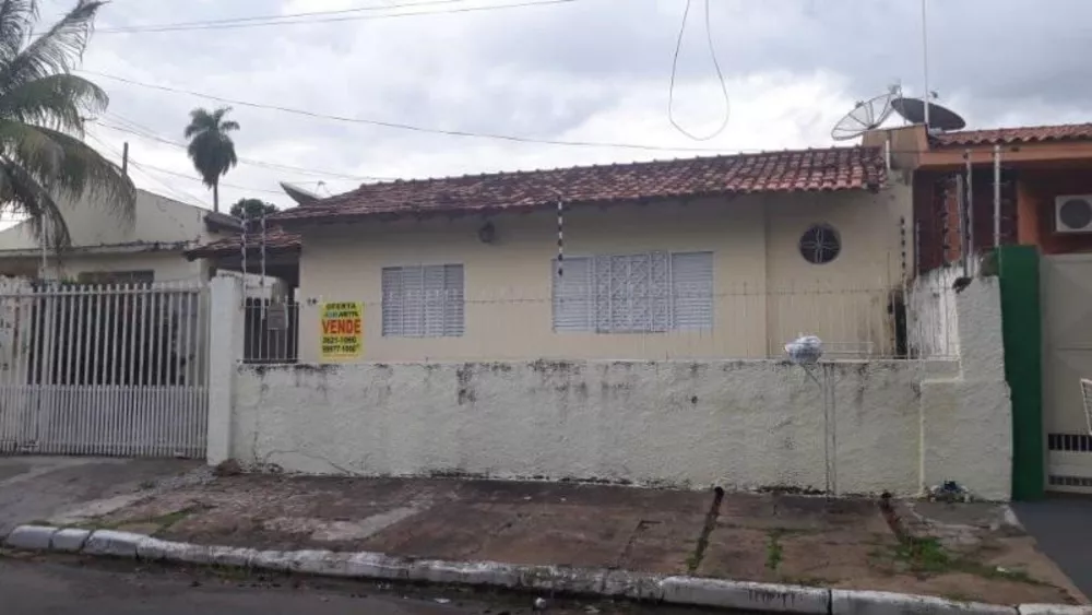 Casa à venda com 4 quartos - Foto 1