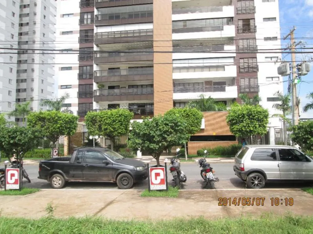 Apartamento, 3 quartos, 252 m² - Foto 2