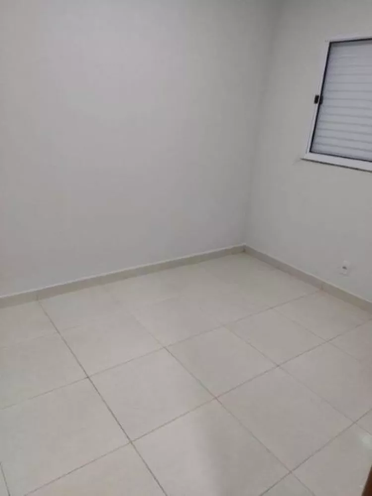 Casa de Condomínio para alugar com 2 quartos, 51m² - Foto 2