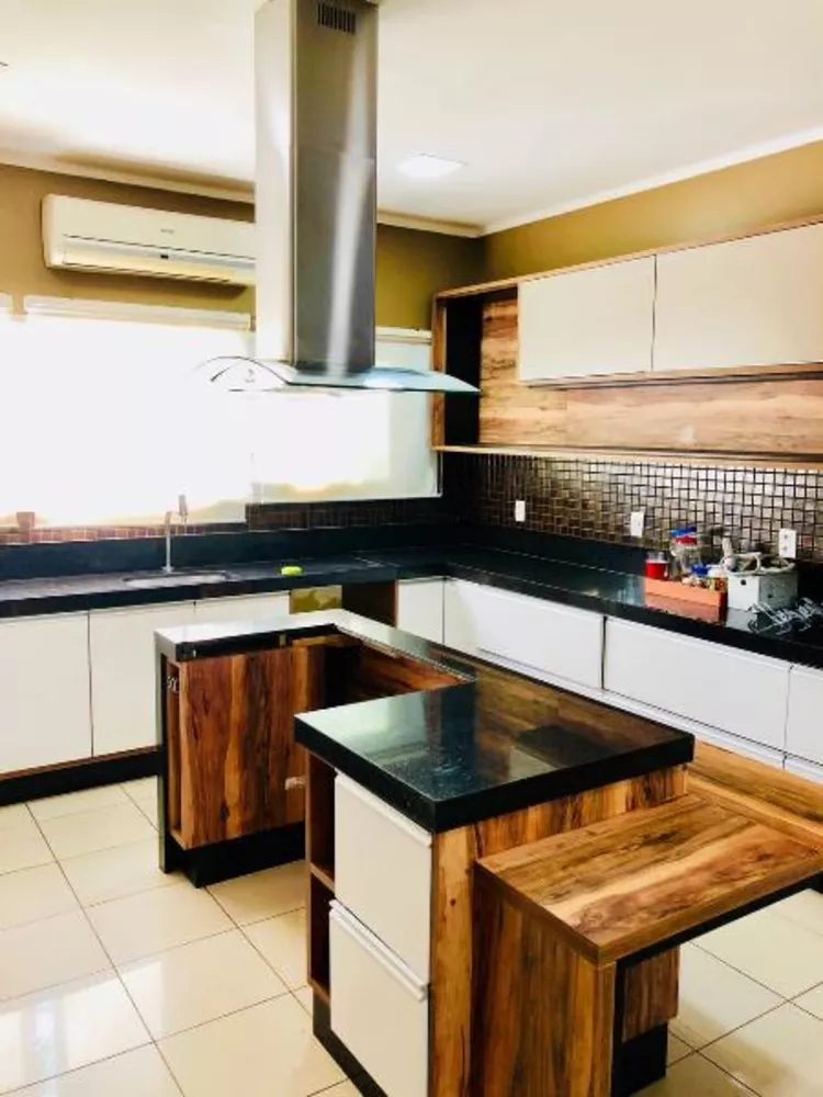 Casa, 4 quartos, 400 m² - Foto 1