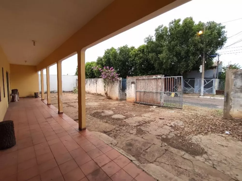 Casa à venda com 5 quartos, 341m² - Foto 5