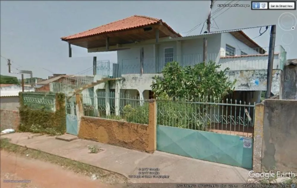 Casa à venda com 2 quartos, 300m² - Foto 2