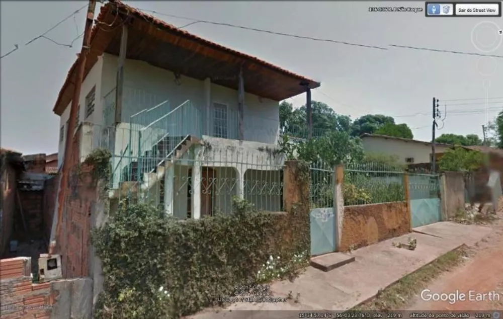 Casa à venda com 2 quartos, 300m² - Foto 1