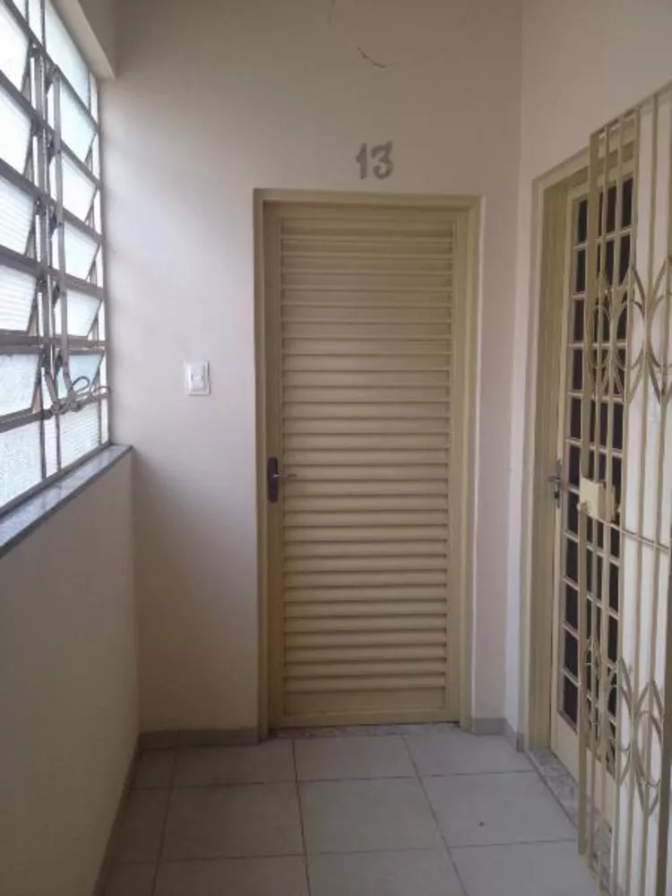 Apartamento para alugar com 3 quartos, 147m² - Foto 1