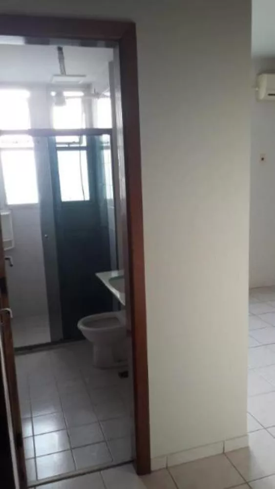 Apartamento à venda com 2 quartos, 70m² - Foto 3