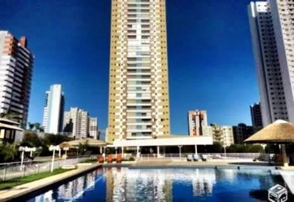 Apartamento à venda com 3 quartos, 159m² - Foto 2