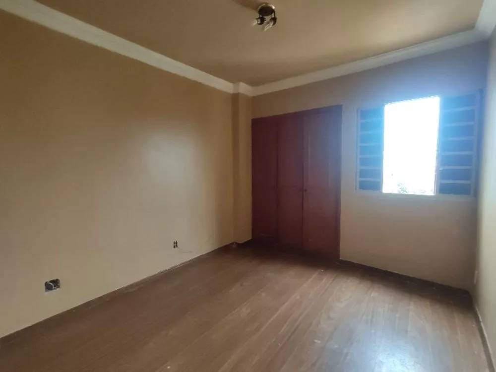 Apartamento à venda com 3 quartos, 90m² - Foto 8