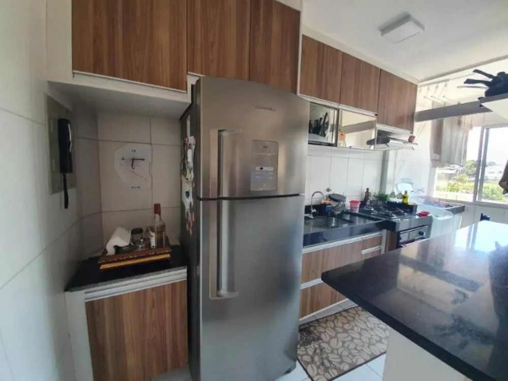 Apartamento à venda com 2 quartos, 68m² - Foto 3