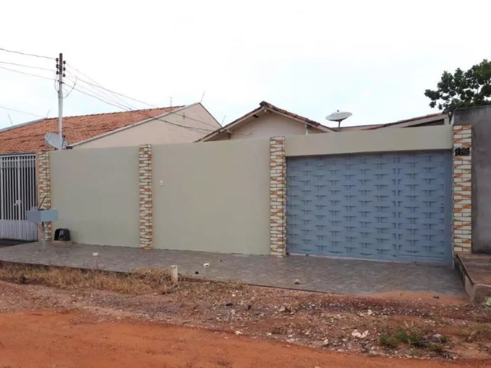 Casa à venda com 3 quartos, 230m² - Foto 1