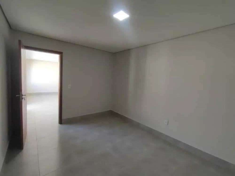 Casa à venda com 3 quartos, 60m² - Foto 6