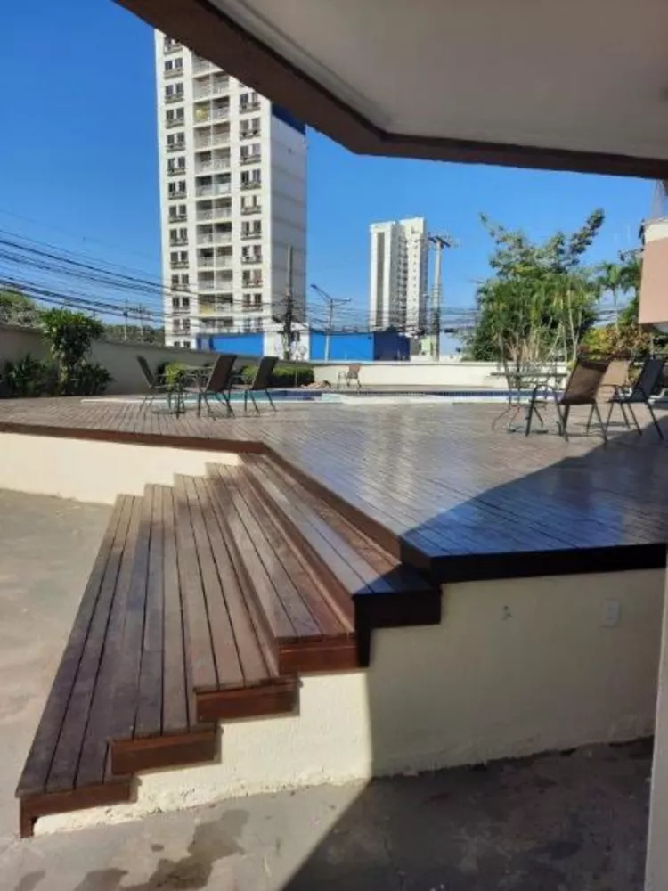 Apartamento à venda com 3 quartos, 130m² - Foto 2