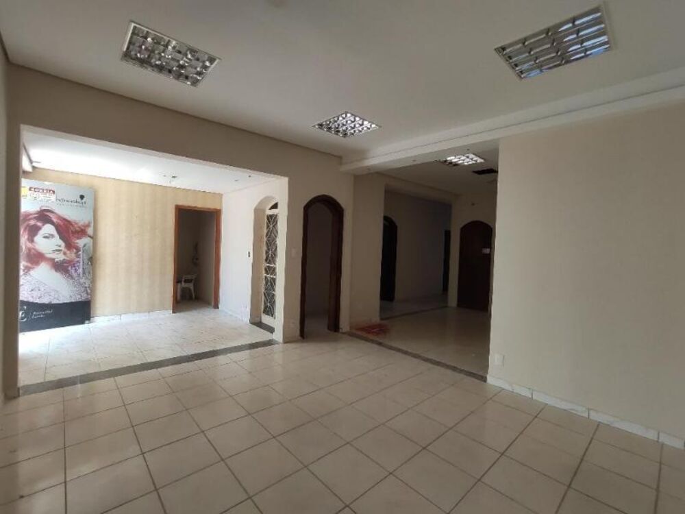 Casa para alugar com 5 quartos - Foto 4