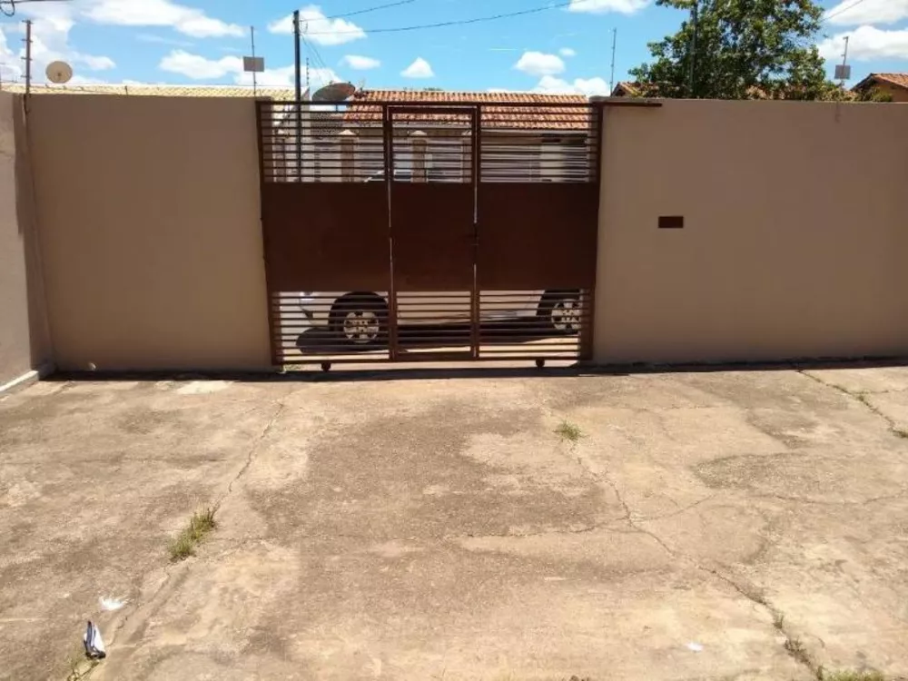 Casa à venda com 2 quartos, 50m² - Foto 2