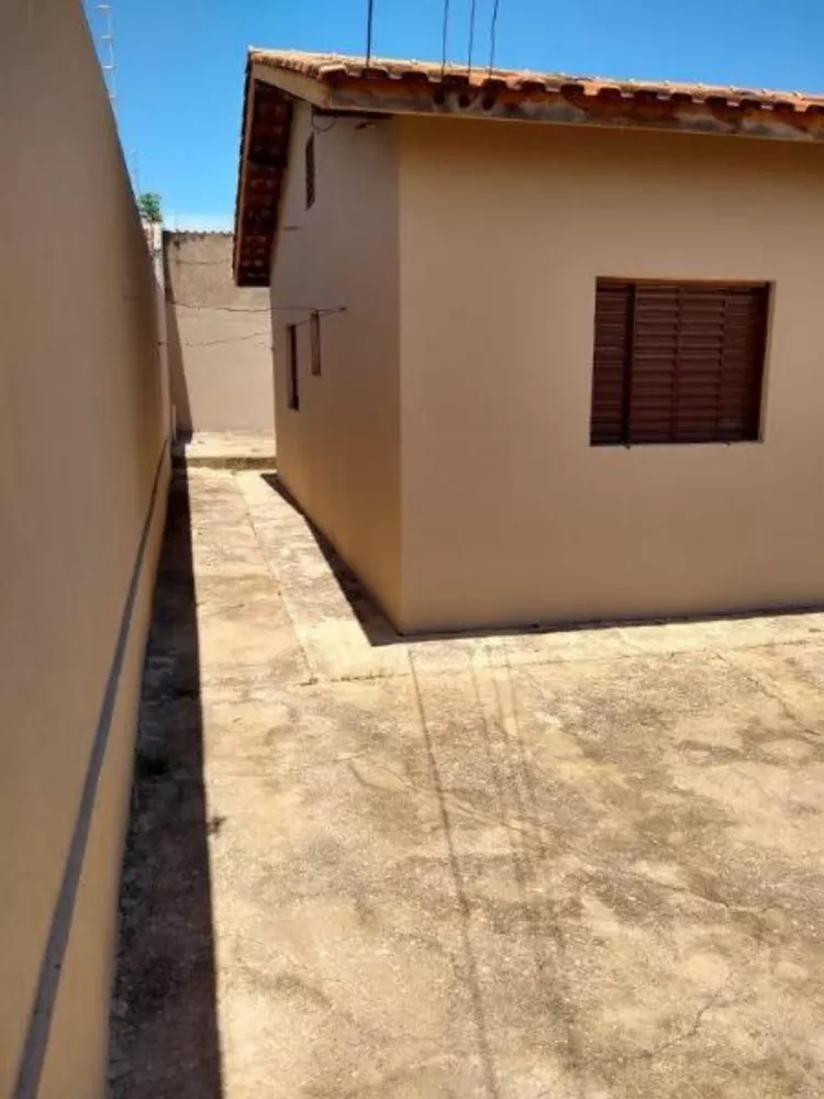 Casa à venda com 2 quartos, 50m² - Foto 4