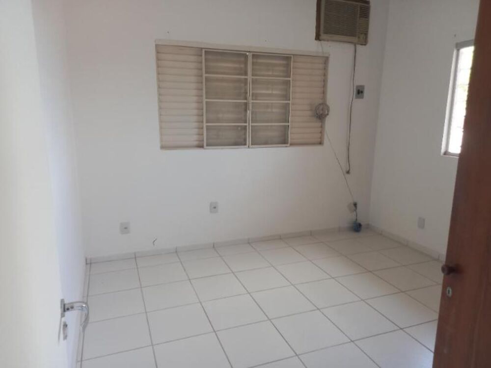 Casa para alugar com 5 quartos, 203m² - Foto 9