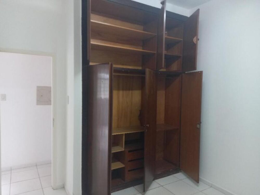 Casa para alugar com 5 quartos, 203m² - Foto 18