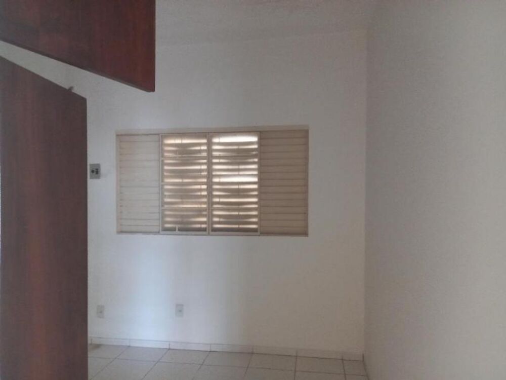 Casa para alugar com 5 quartos, 203m² - Foto 14