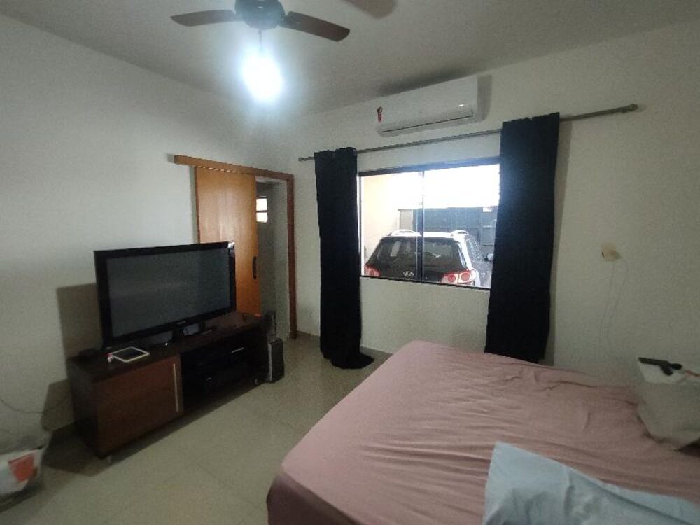 Casa, 6 quartos, 222 m² - Foto 2