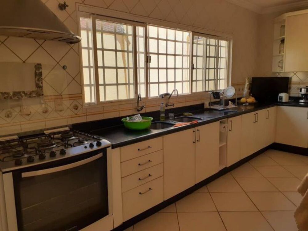 Casa à venda com 3 quartos, 583m² - Foto 3