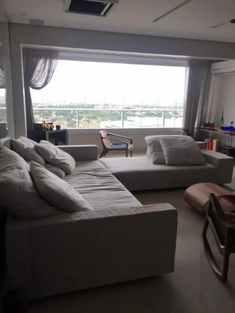 Apartamento à venda com 3 quartos, 144m² - Foto 3