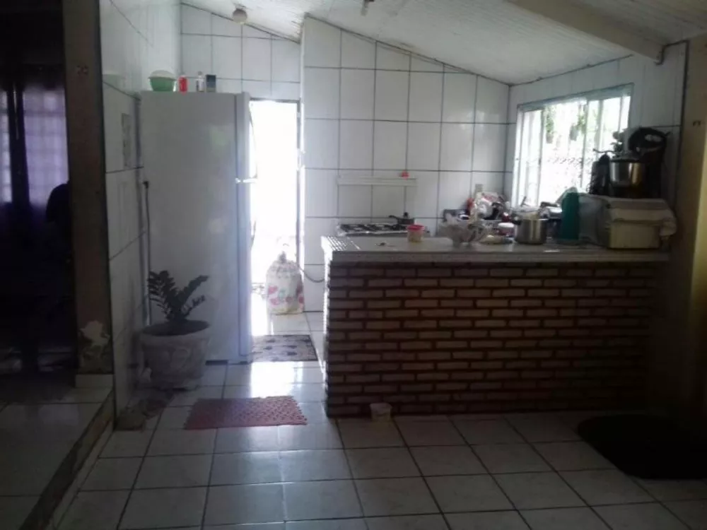 Casa à venda com 3 quartos, 100m² - Foto 5