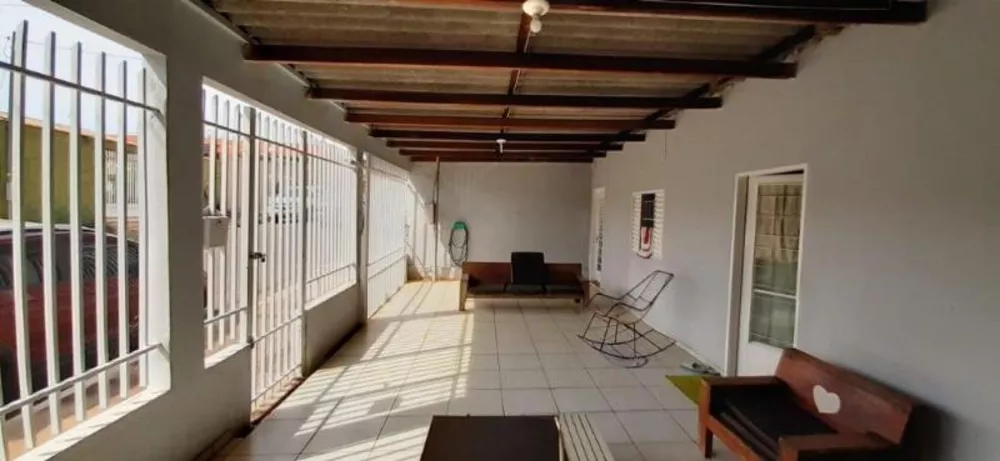 Casa à venda com 3 quartos, 156m² - Foto 3