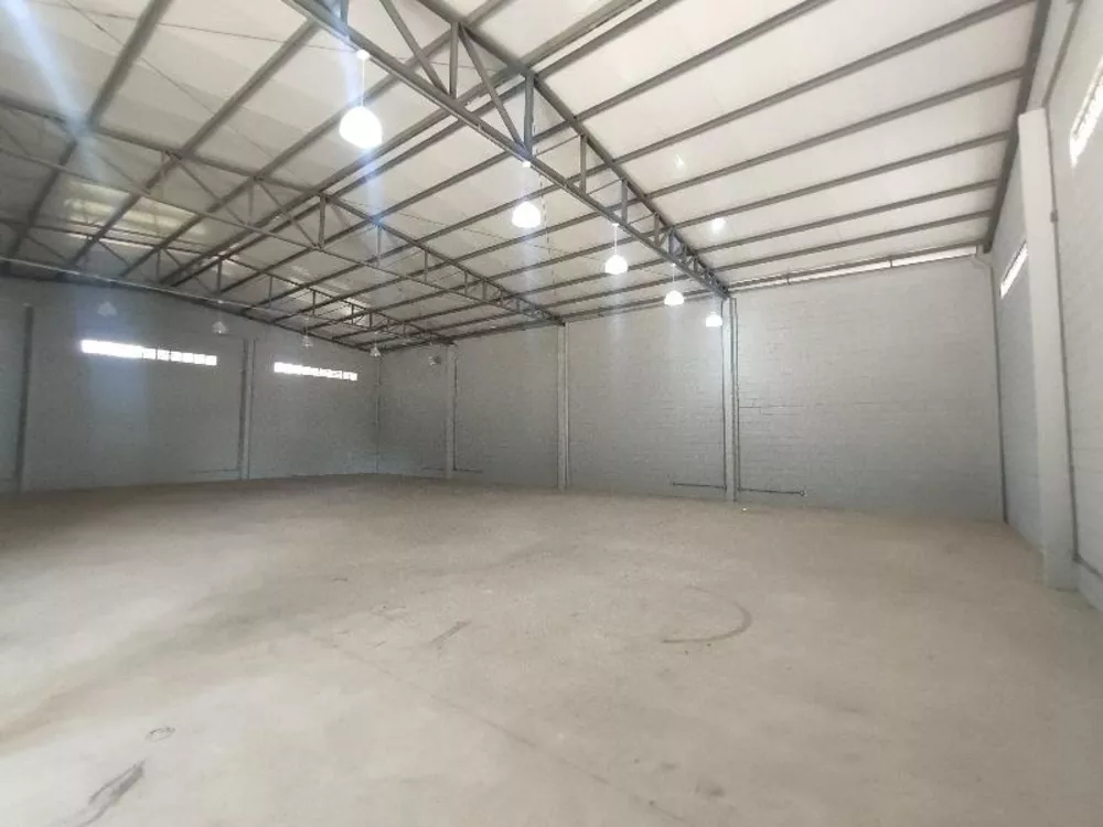 Depósito-Galpão-Armazém para alugar, 450m² - Foto 1