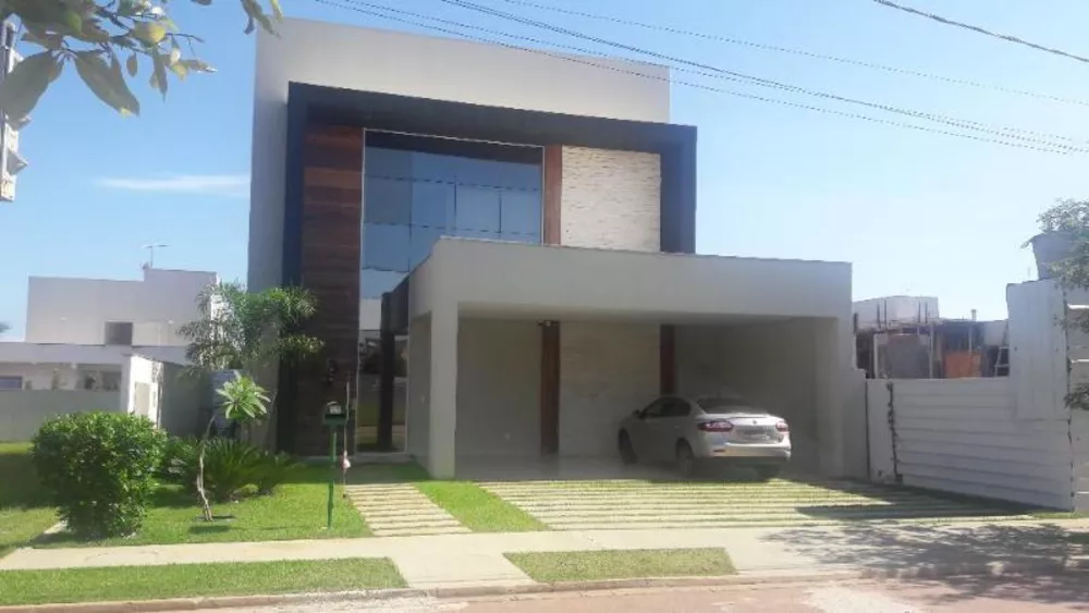 Casa à venda com 4 quartos, 300m² - Foto 2