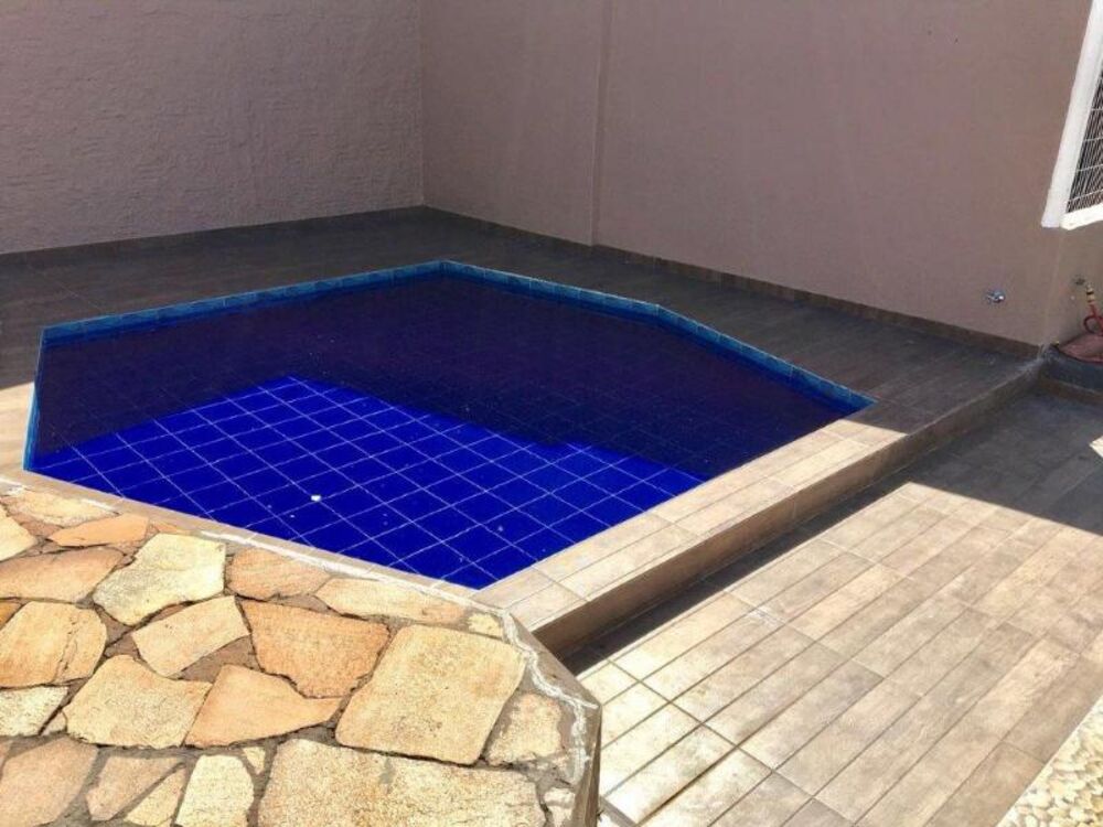 Casa à venda com 3 quartos, 320m² - Foto 17
