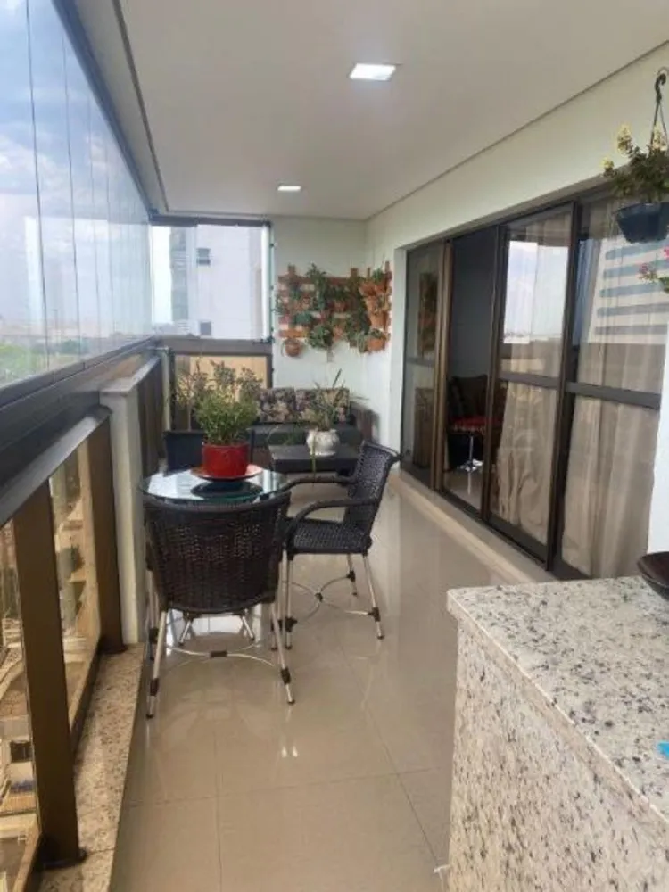Apartamento, 3 quartos, 168 m² - Foto 1