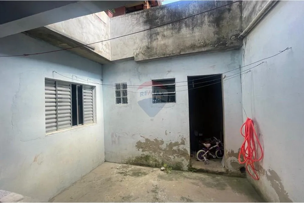 Casa, 3 quartos, 218 m² - Foto 4