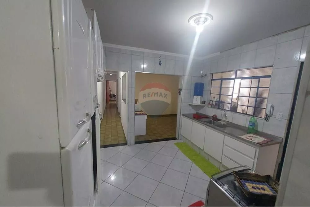 Casa, 3 quartos, 195 m² - Foto 7