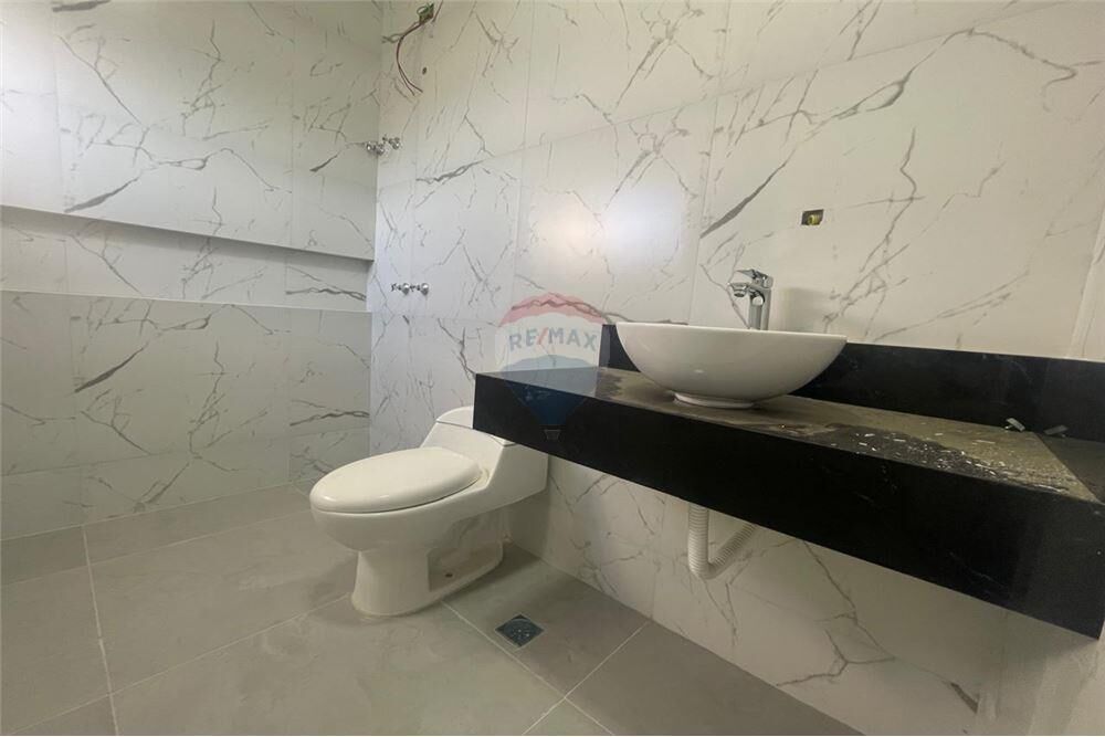 Casa de Condomínio à venda com 3 quartos, 300m² - Foto 18