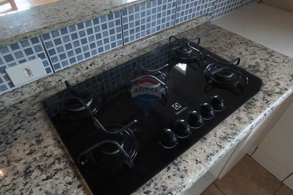 Casa de Condomínio à venda com 2 quartos, 150m² - Foto 4