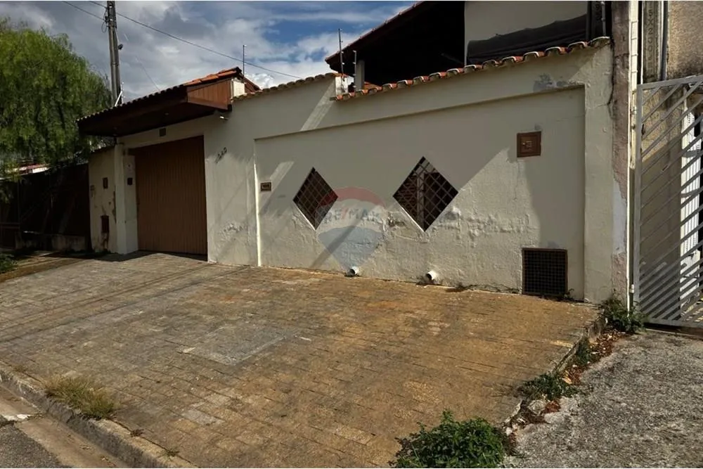 Casa, 3 quartos, 201 m² - Foto 2