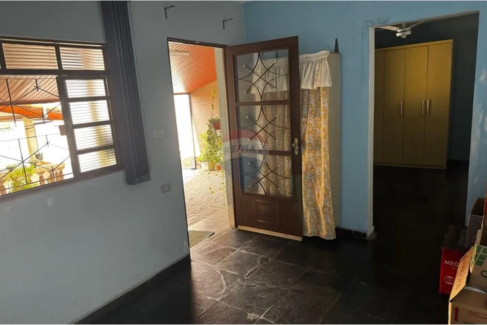 Casa, 3 quartos, 201 m² - Foto 1