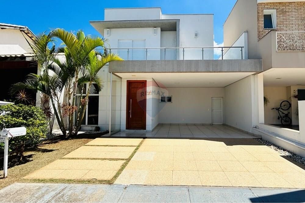 Casa de Condomínio à venda com 3 quartos, 233m² - Foto 1
