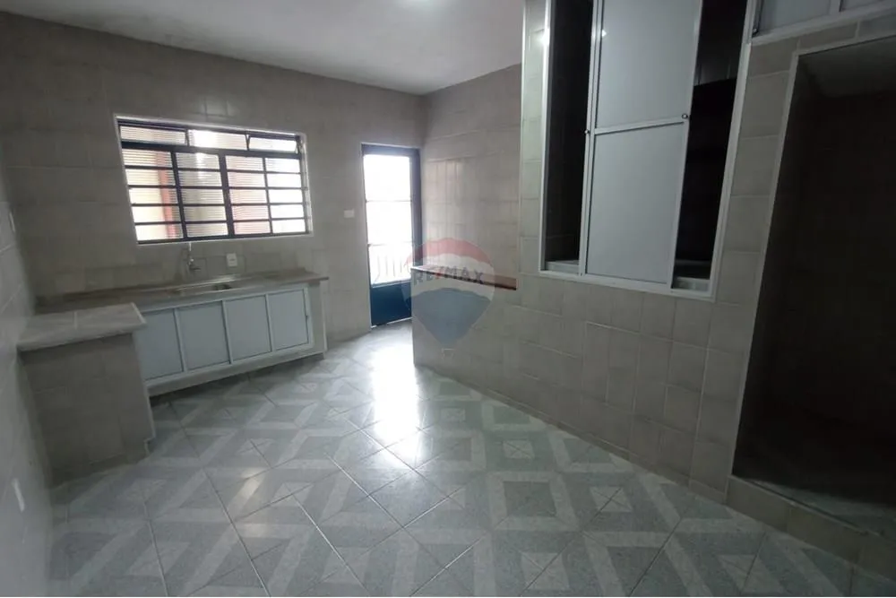 Casa, 2 quartos, 156 m² - Foto 1