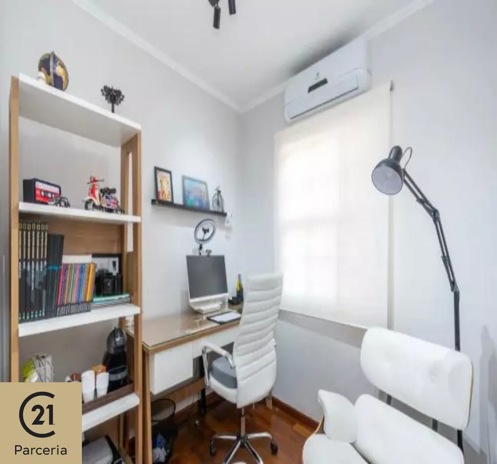 Casa à venda com 4 quartos, 240m² - Foto 4