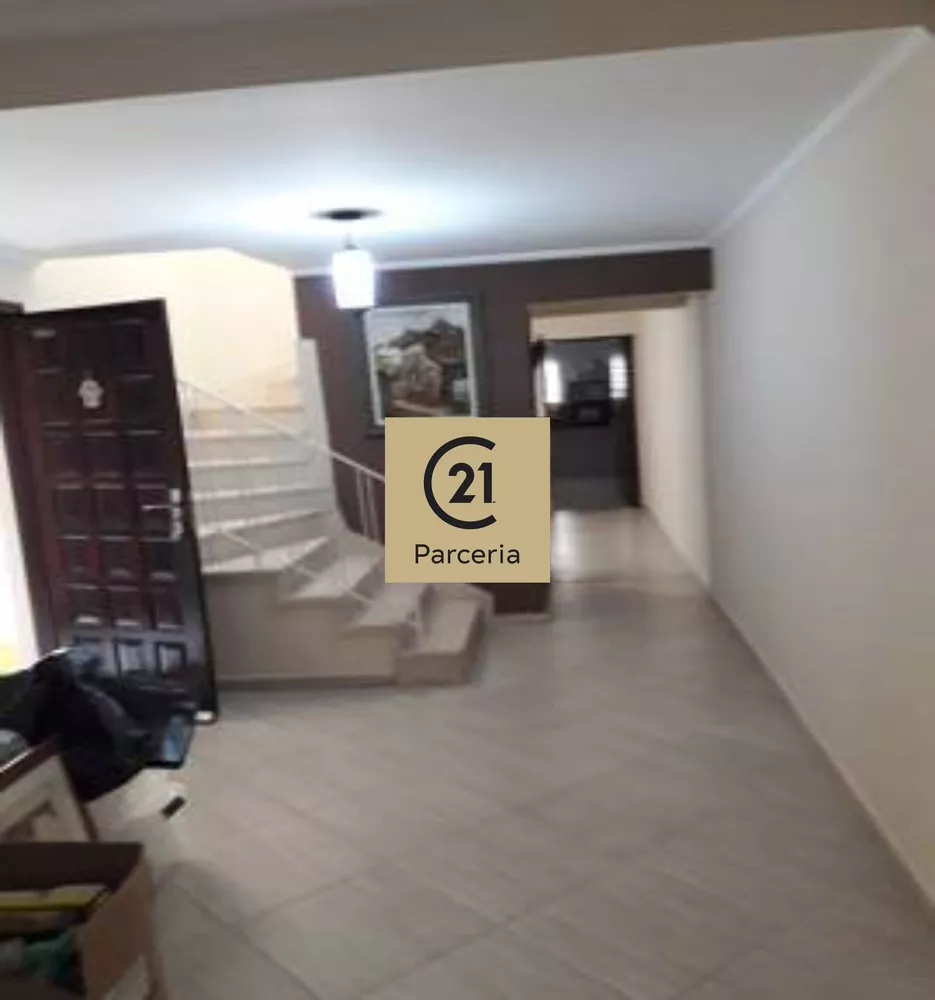 Casa à venda com 3 quartos, 193m² - Foto 1