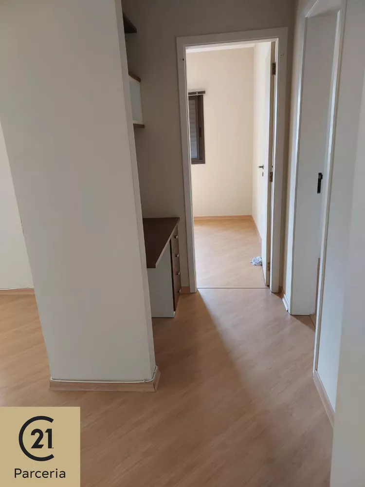 Apartamento à venda com 2 quartos, 69m² - Foto 2